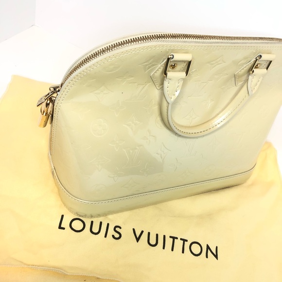 My Favorite Louis Vuitton Bags | BrightonTheDay Louis Vuitton Purse 👜